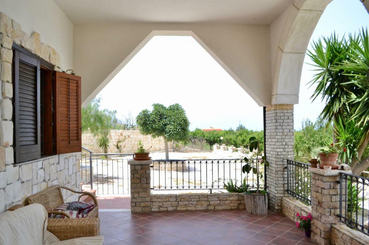 Villa Rosa - Ai Piedi Dell'Etna Brucoli Exterior foto